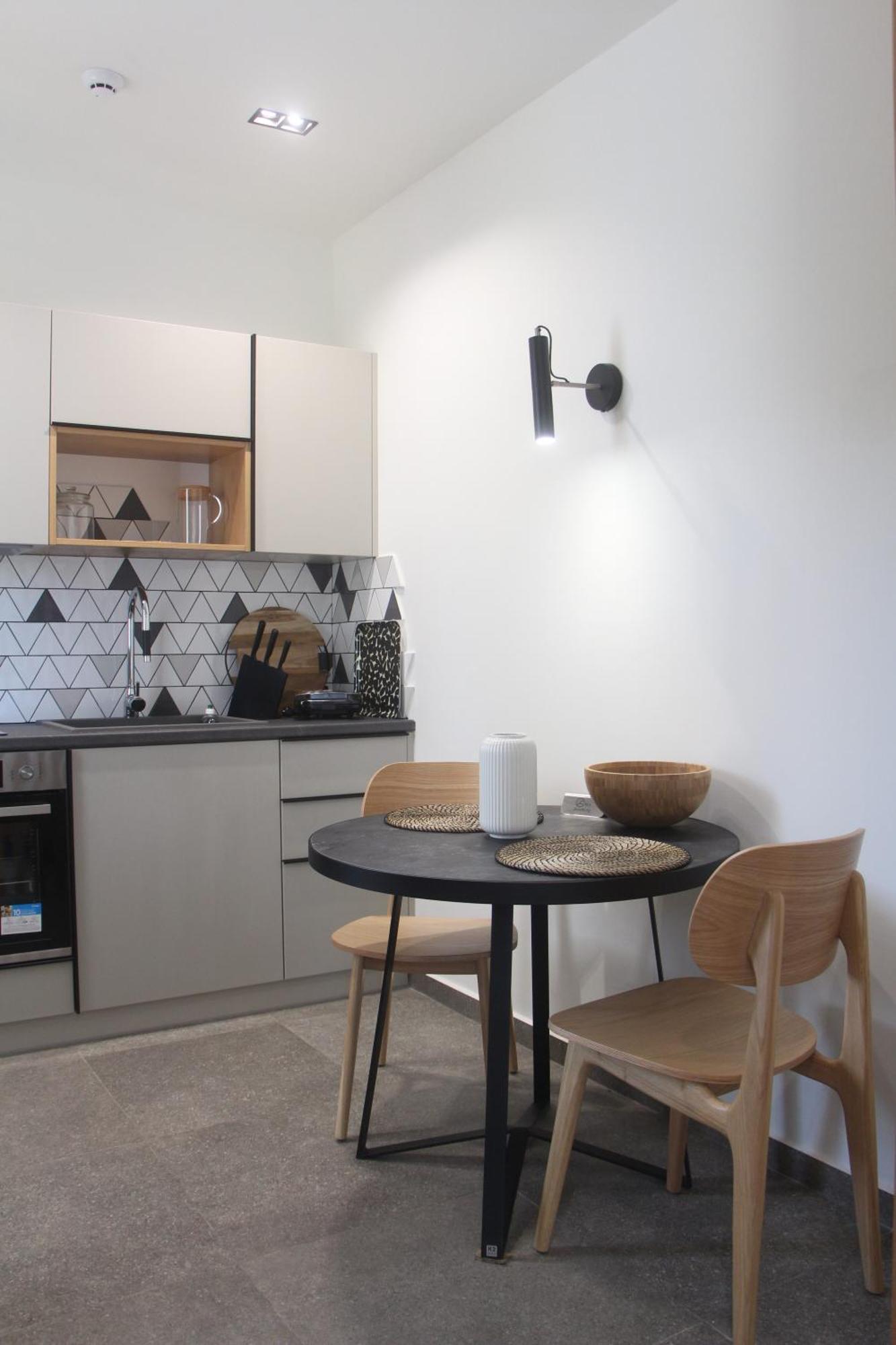 Chill And Thrill Apartment *